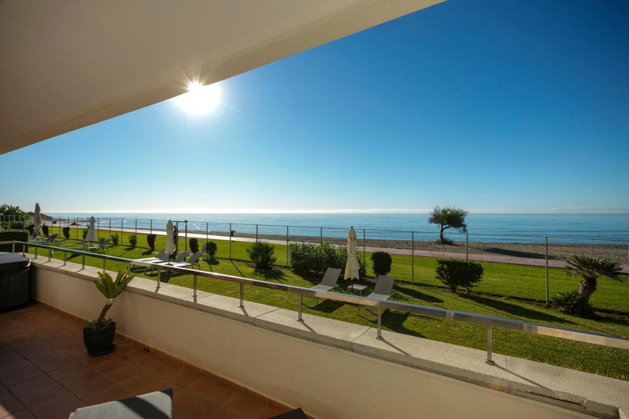 Appt 401-3-Bed-Heaven Beach-Paseo-All Year Heated Pool-Free Bikes Estepona Exterior foto