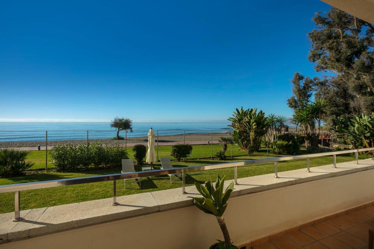 Appt 401-3-Bed-Heaven Beach-Paseo-All Year Heated Pool-Free Bikes Estepona Exterior foto