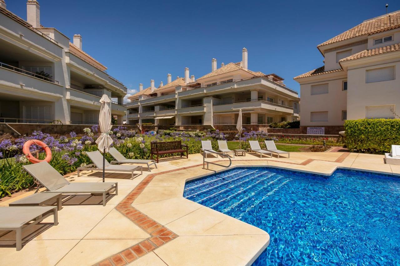 Appt 401-3-Bed-Heaven Beach-Paseo-All Year Heated Pool-Free Bikes Estepona Exterior foto