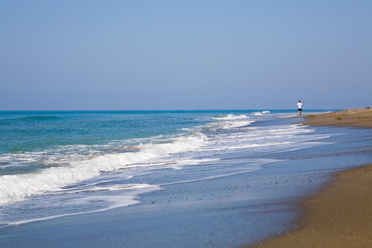 Appt 401-3-Bed-Heaven Beach-Paseo-All Year Heated Pool-Free Bikes Estepona Exterior foto