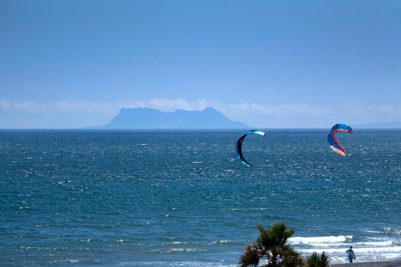 Appt 401-3-Bed-Heaven Beach-Paseo-All Year Heated Pool-Free Bikes Estepona Exterior foto